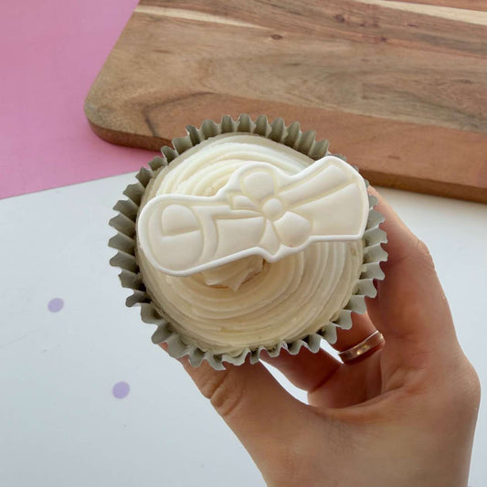 Scroll Cupcakes